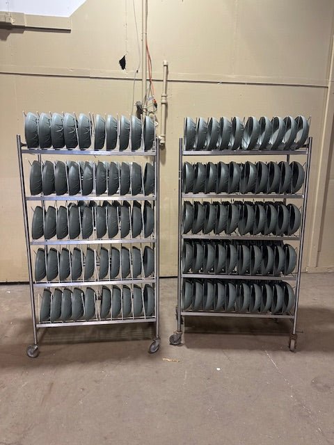 COMMERCIAL HD LOT OF 117 INSULATED DOMES & 152 BASES w/2 ROLLING RACKS - Bargains R Ours - #collection_name#