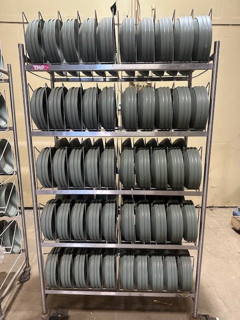 COMMERCIAL HD LOT OF 117 INSULATED DOMES & 152 BASES w/2 ROLLING RACKS - Bargains R Ours - #collection_name#