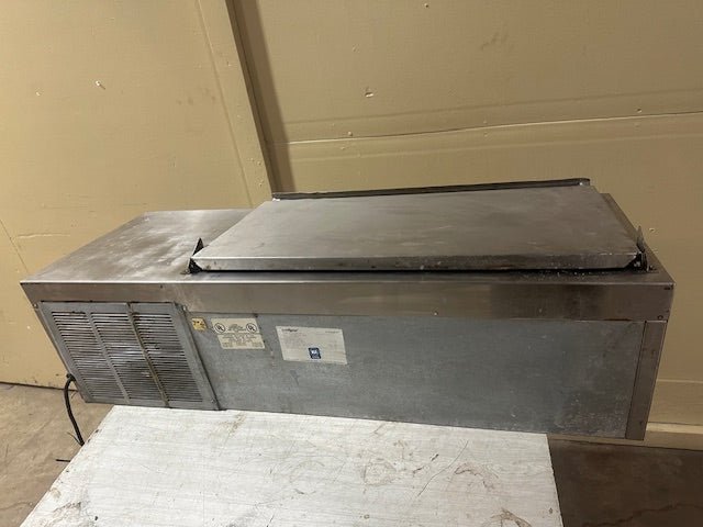 DELFIELD COUNTER TOP REFRIGERATED SELF CONTAINED COOLER TOPPING RAIL MODEL CTP8146 - NB - Bargains R Ours - #collection_name#