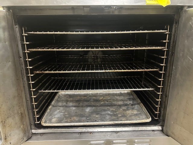 DUKE MANUFACTURING ELECTRIC CONVECTION OVEN WITH FOUR WIRE RACKS AND ONE FULL SIZE ALUMINUM PAN ON LEGS - Bargains R Ours - #collection_name#