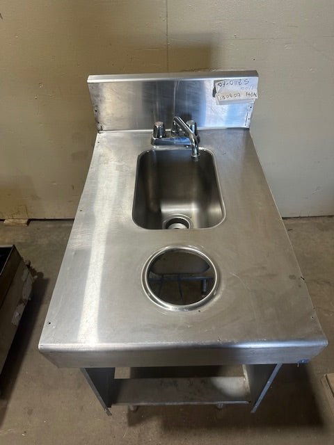 HEAVY DUTY COMMERCIAL STAINLESS STEEL BAR SINGLE HAND WAS SINK WITH HOT AND COLD FAUCET AND BACK SPLASH GUARD - Bargains R Ours - #collection_name#