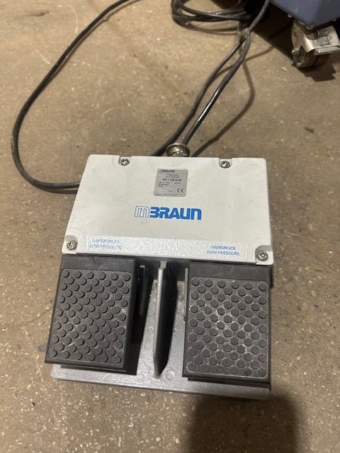 ****MECHANIC SPECIAL**** MBRAUN LAB GAS PURIFIER MB20G FOOT PEDAL - Bargains R Ours - #collection_name#