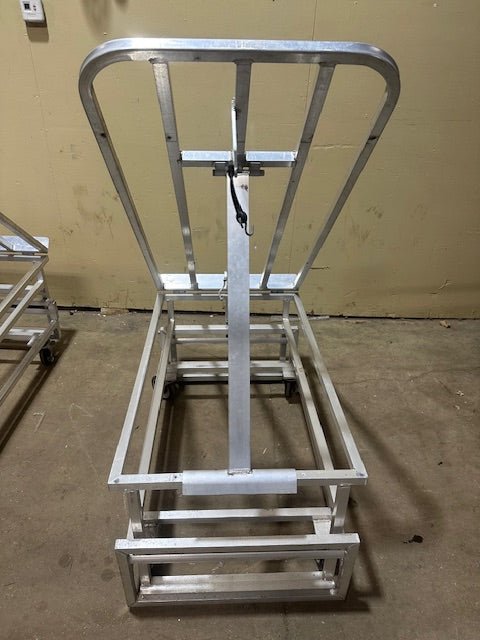 NEW AGE **LOT OF 6** HEAVY DUTY COMMERCIAL PRODUCE BAKERY ALUMINUM DISPLAY RACK ON CASTERS - FOLD ABLE - Bargains R Ours - #collection_name#