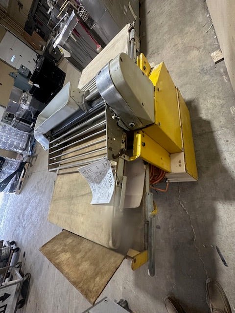 SEEWER RONDO SERIES 6779 DOUGH SHEETER WITH 2 ROLLING PINS 1 SCREEN BELT ON CASTERS ADJUSTABLE THICKNESS OF DOUGH - Bargains R Ours - #collection_name#