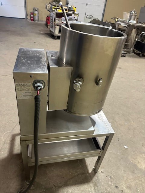 SOUTHBEND/CROWN ELECTRIC PH3 MANUAL TILT 5 GALLONS CAPACITY STEAM JACKETED KETTLE STATION WITH BOTTOM SLIDE OUT PAN - Bargains R Ours - #collection_name#