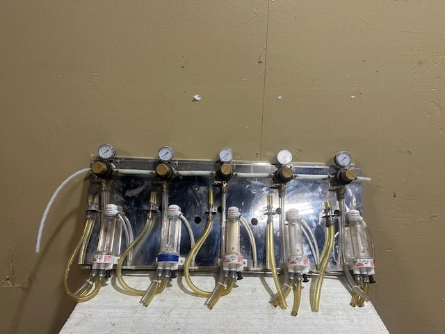 TECFLO **LOT OF 5** BEER WITH TAP - RITE CO2 GAUGE 19"H 40"W 5"D - Bargains R Ours - #collection_name#