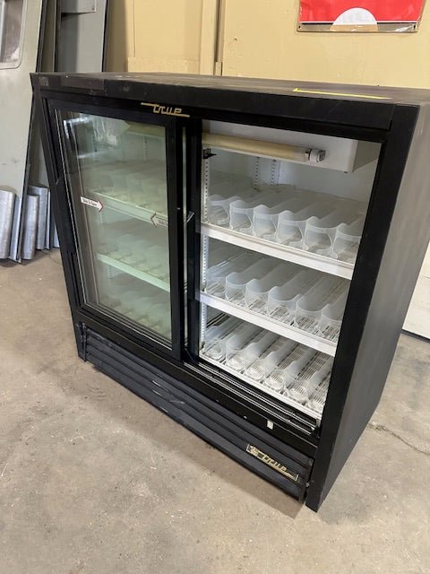 "TRUE" 2 GLASS DOOR DRINK COOLER WITH 6 AUTO FEED SHELVES - Bargains R Ours - #collection_name#