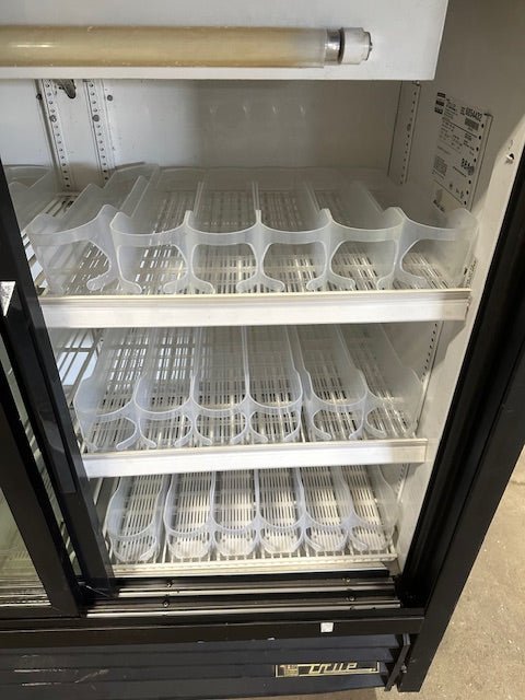 "TRUE" 2 GLASS DOOR DRINK COOLER WITH 6 AUTO FEED SHELVES - Bargains R Ours - #collection_name#